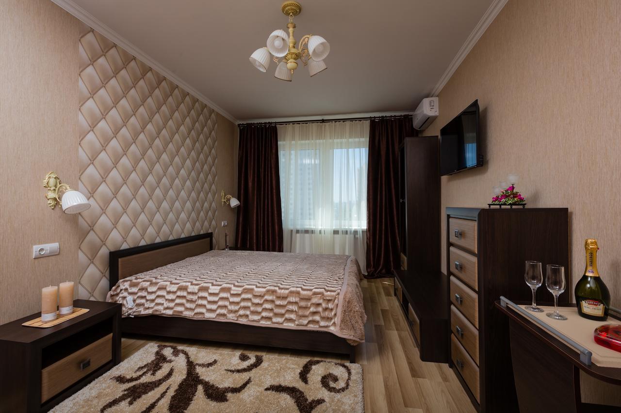 Nadobu Kiev Apart-Hotel ภายนอก รูปภาพ