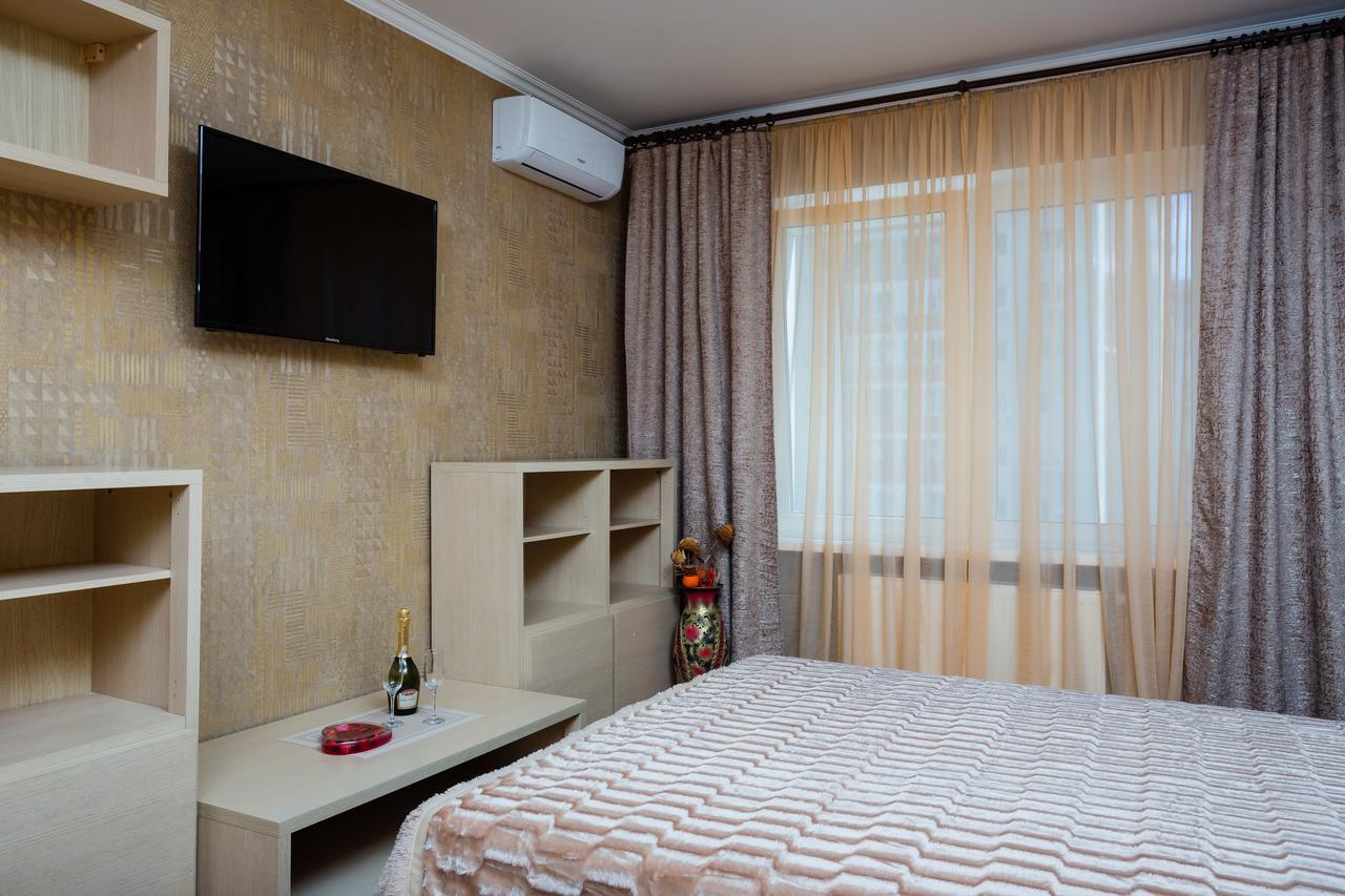 Nadobu Kiev Apart-Hotel ภายนอก รูปภาพ