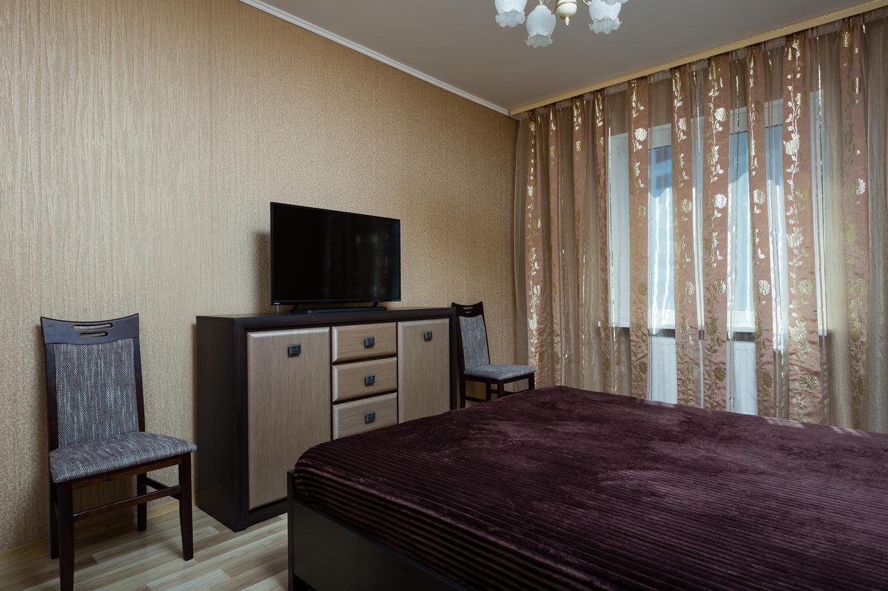 Nadobu Kiev Apart-Hotel ภายนอก รูปภาพ