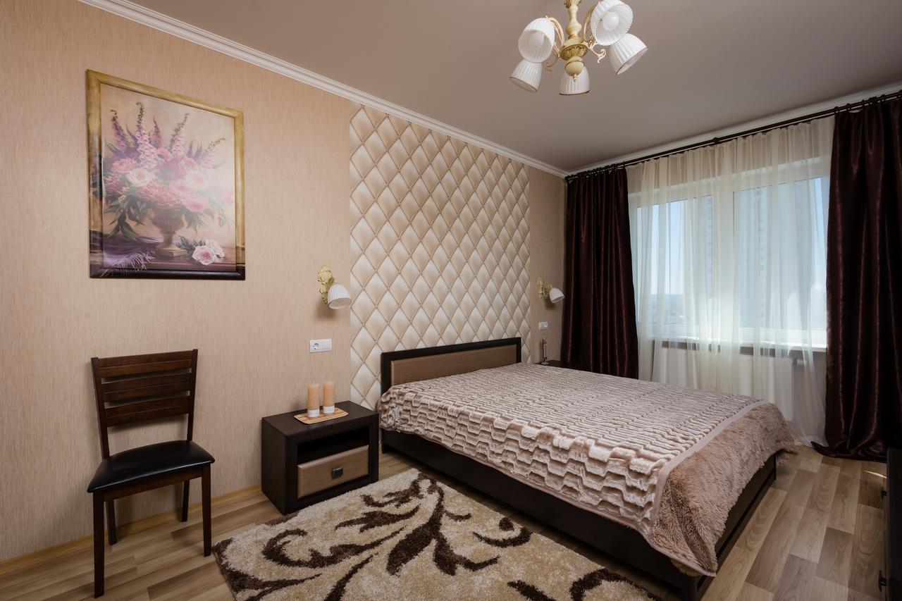 Nadobu Kiev Apart-Hotel ภายนอก รูปภาพ